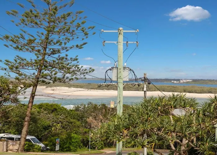 Kokomo Unit 10 Kings Beach Qld
